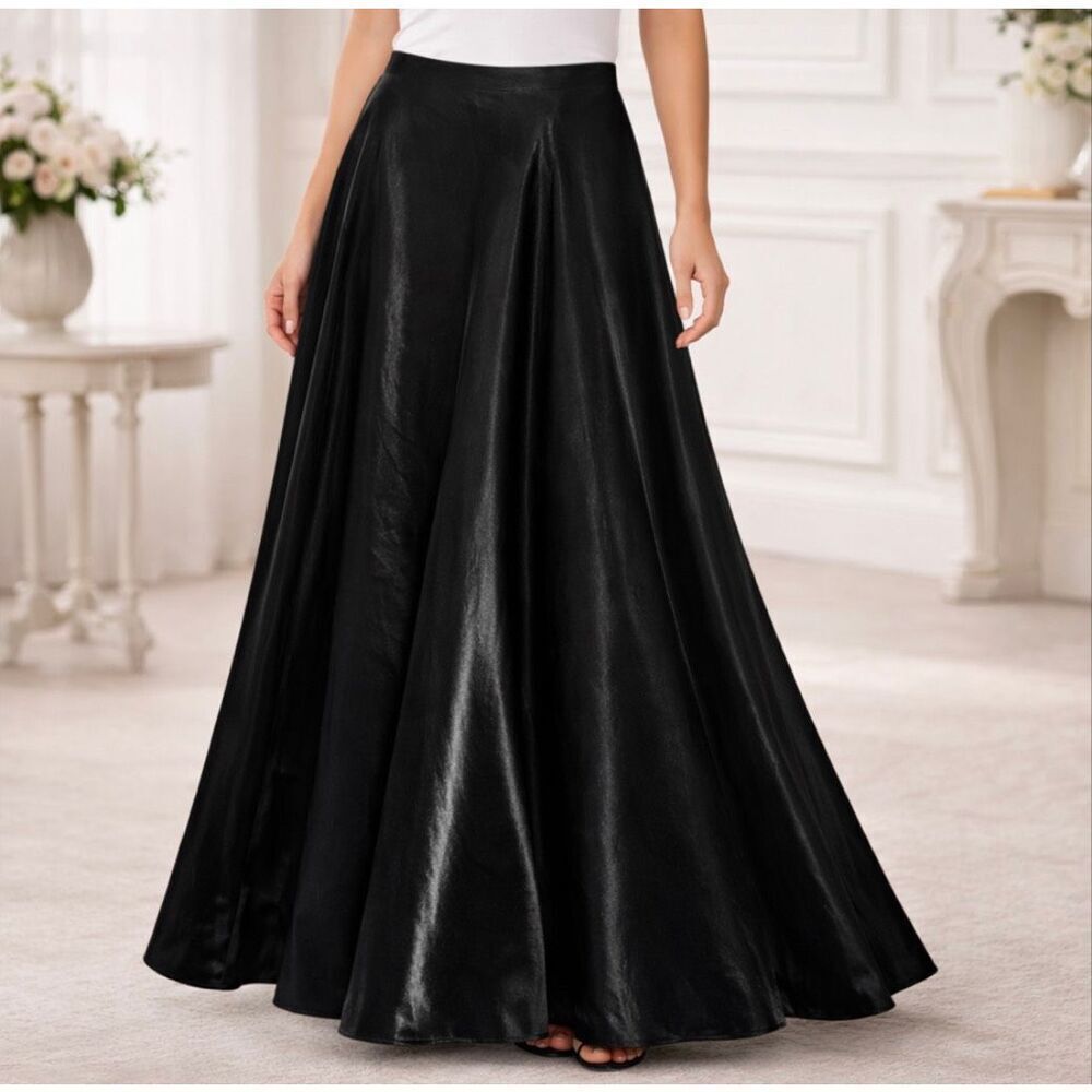 JS COLLECTIONS Full Length Black Shimmering Skirt Size 4